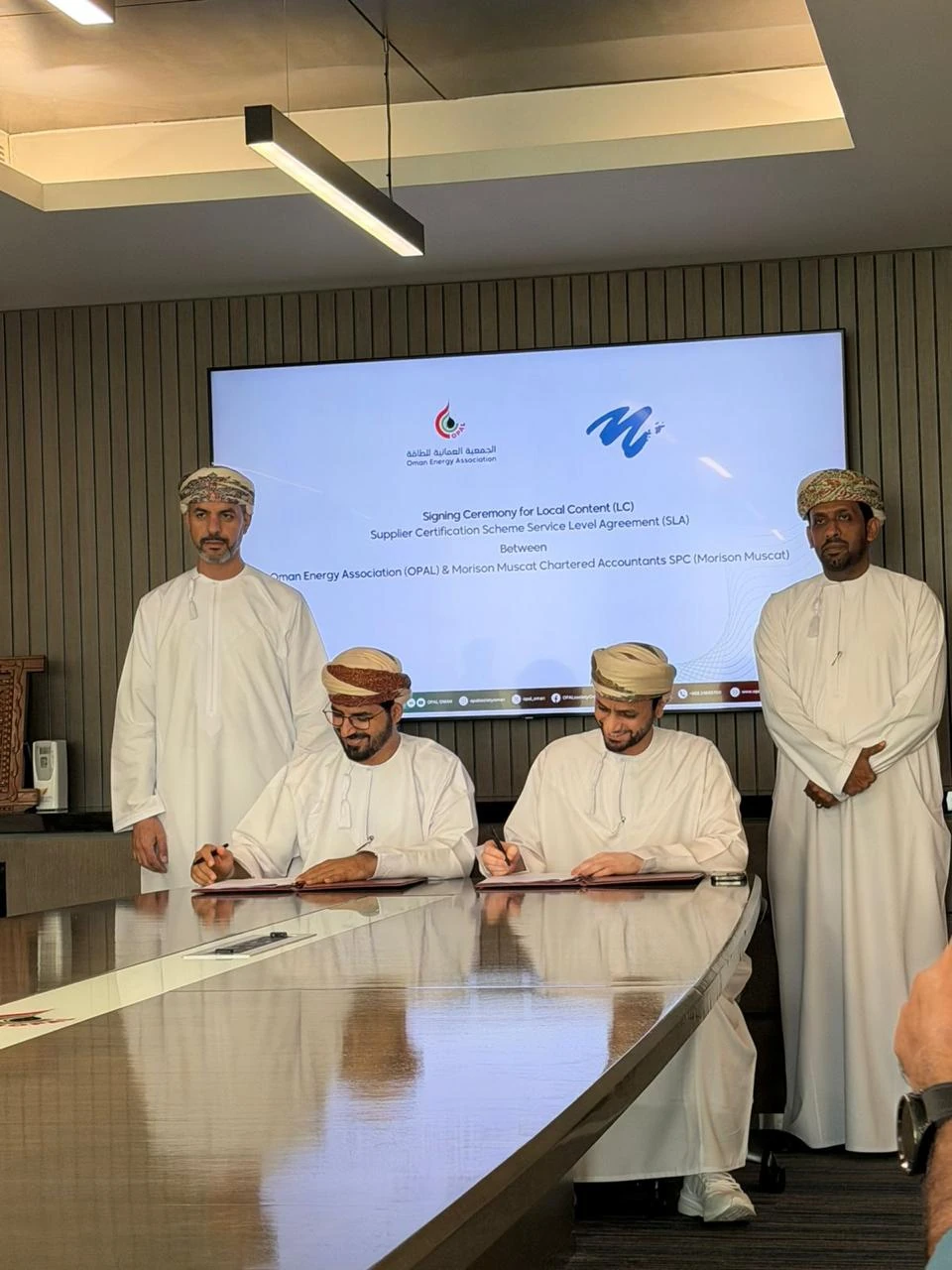 Morison Muscat signing an agreement with the Oman Energy Association